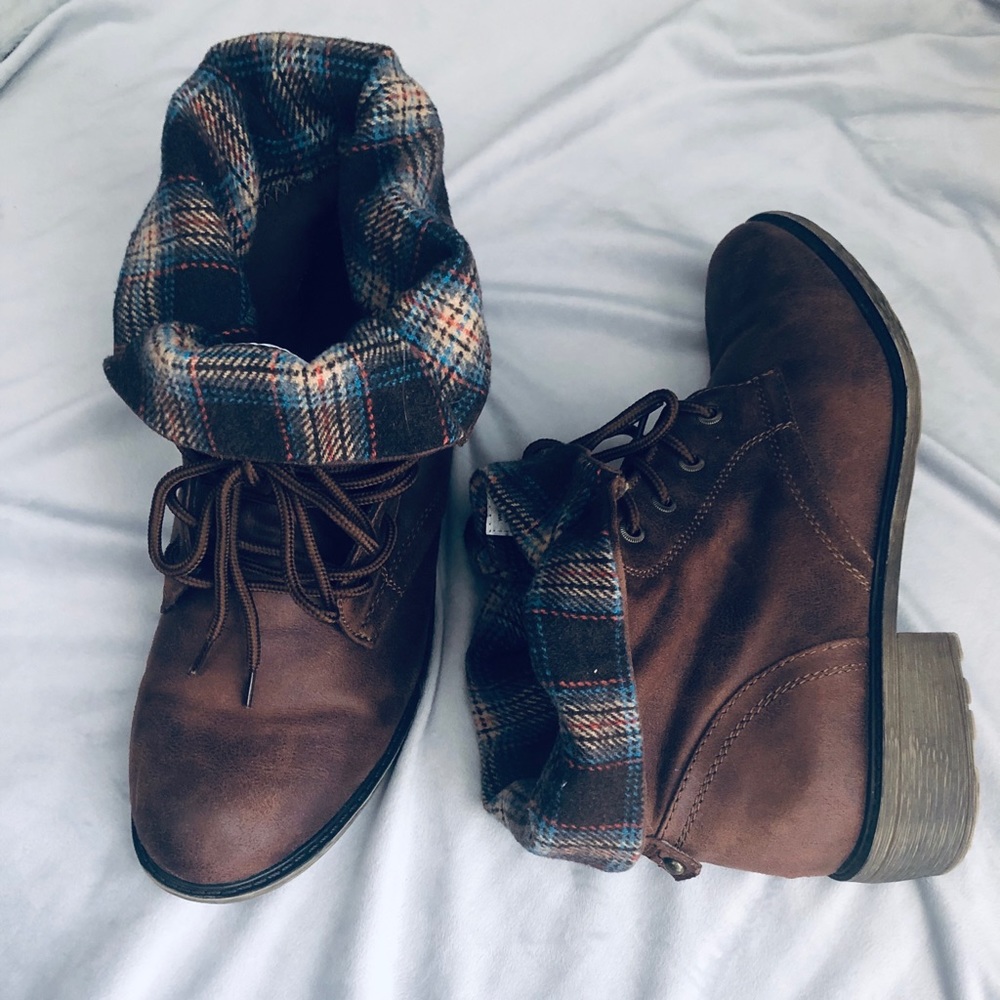 Women’s Combat Boots